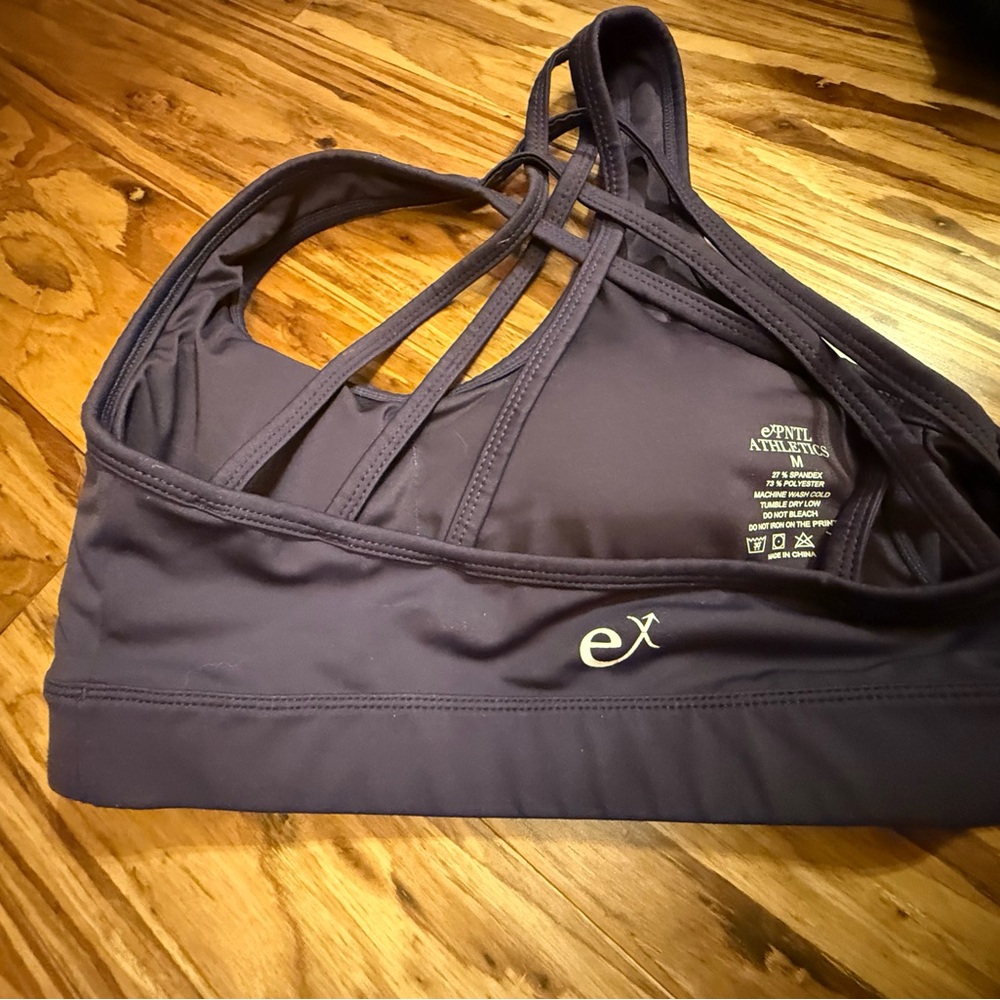 Sports bra - Picture 3 of 3